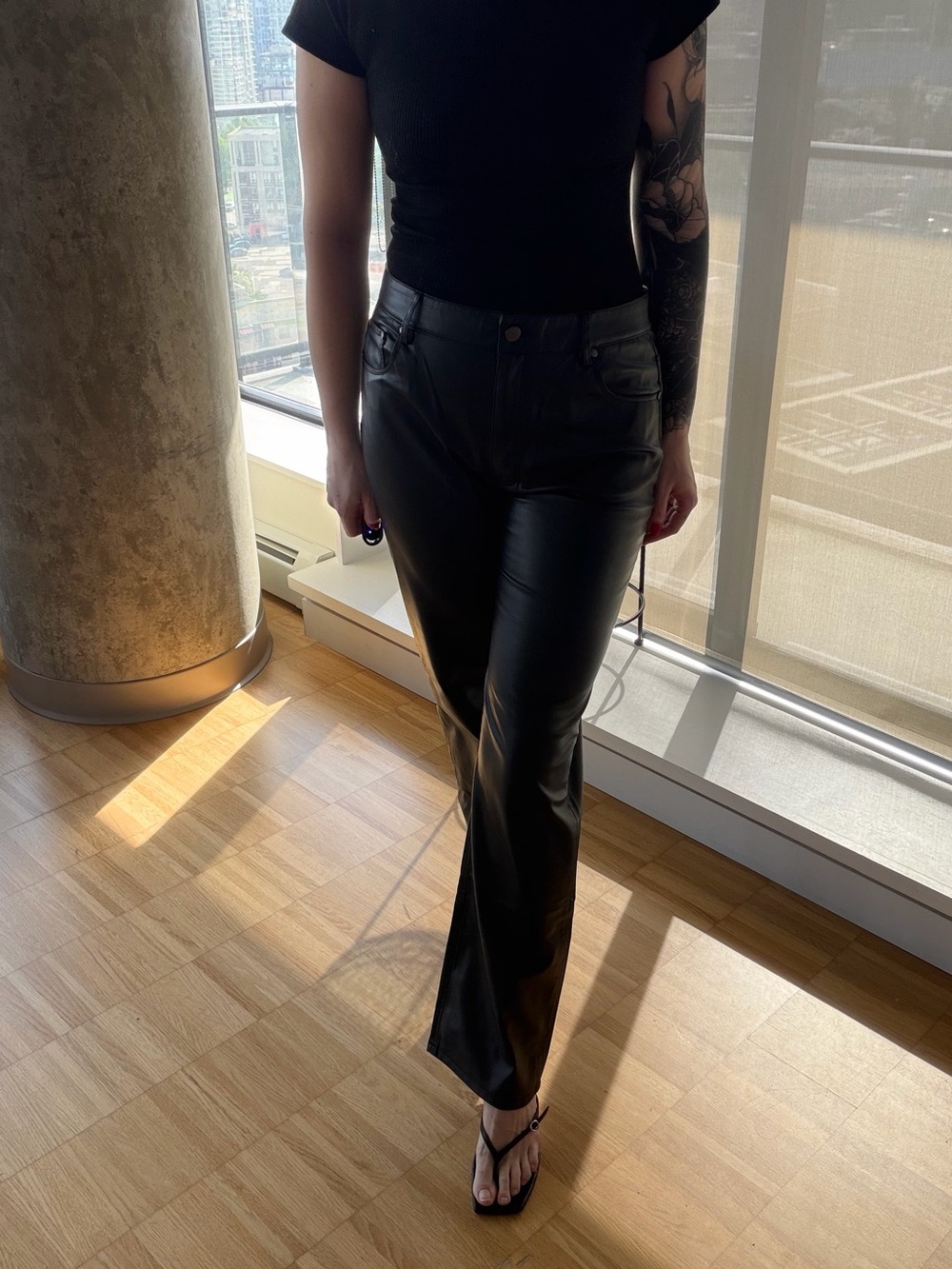 Zara faux leather wide leg black pants / EU 42 USA 10 MEX32